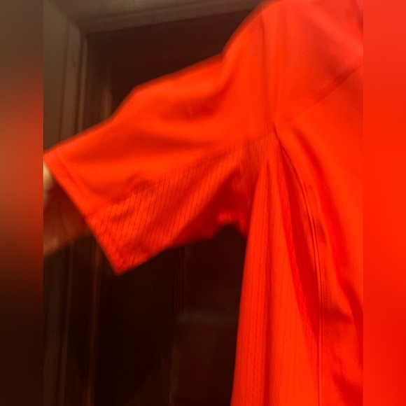 Athleta Pacifica II Tee NWT swim shell rashguard - Picture 7 of 8